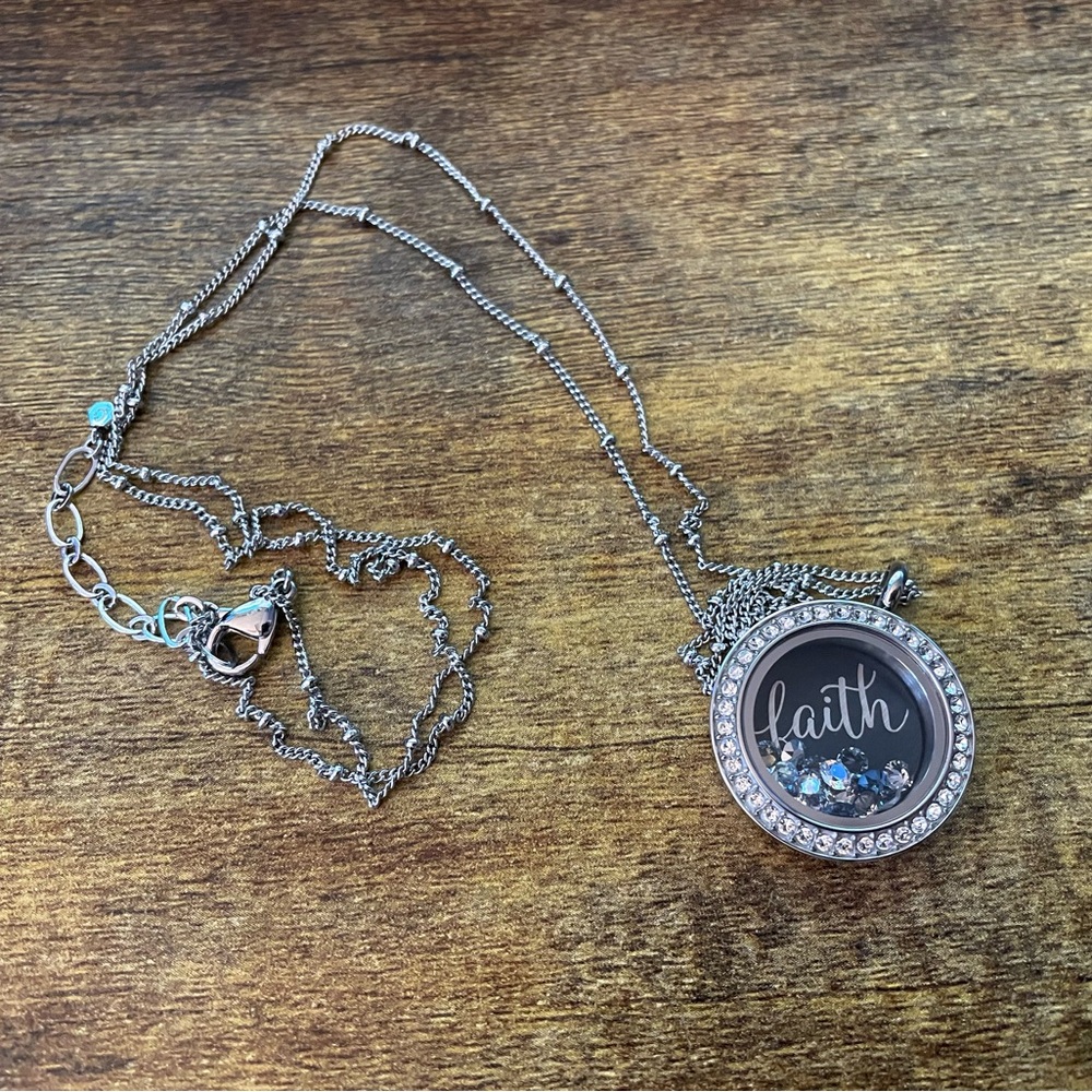 Origami Owl Silver Faith Pendant Necklace